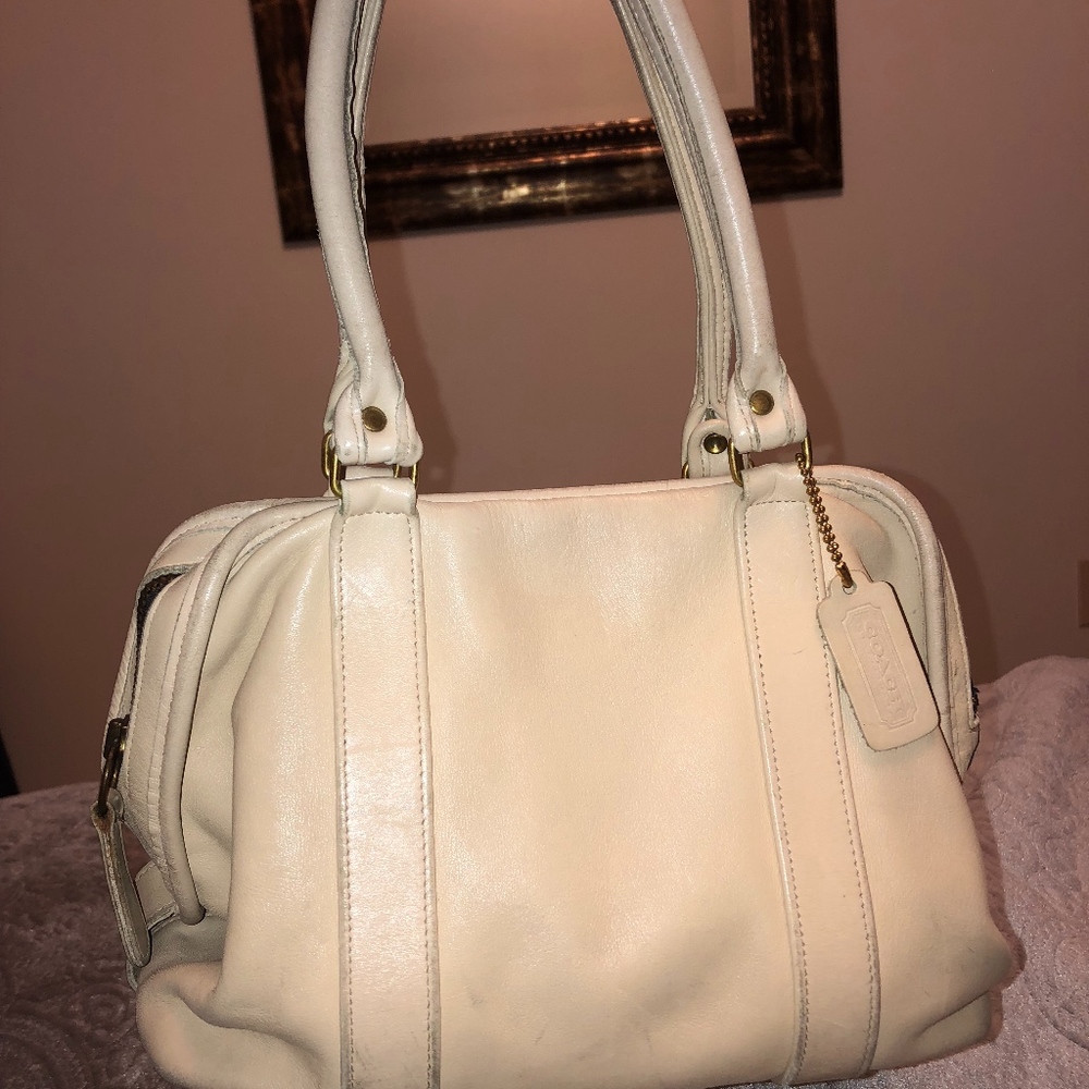 Vintage Cream Leather Coach Shoulder Bag